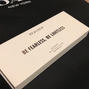 REALHER - Blush kit | it’s sold out online